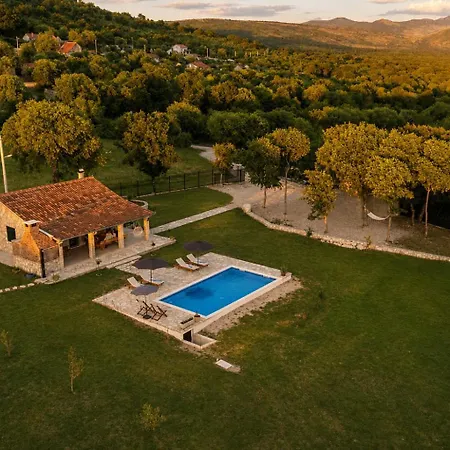 Malea Villa