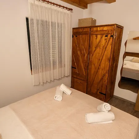 Malea Villa *